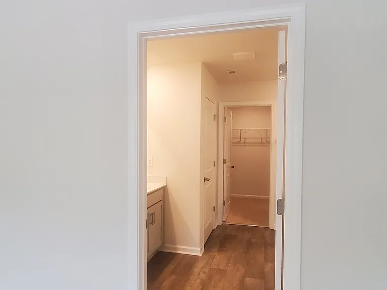 4692 Mount Hope Dr — Photo 13