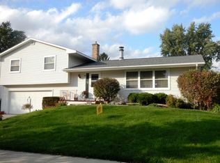 4606 Armistice Ln, Madison, WI 53704