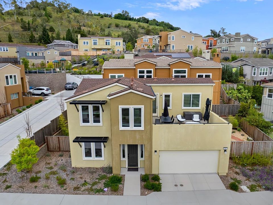 1st image of 569 Sapphire Street
