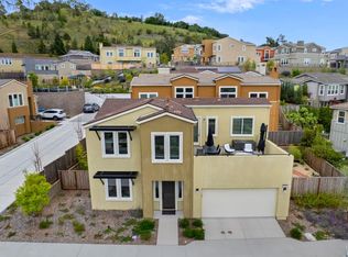 569 Sapphire St, Petaluma, CA 94952