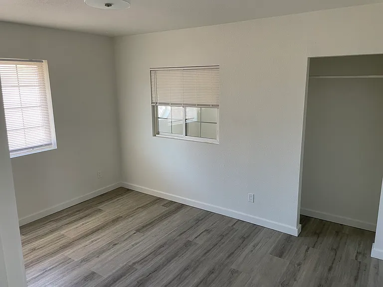 3732 Tacoma Ave S #2 — Photo 6