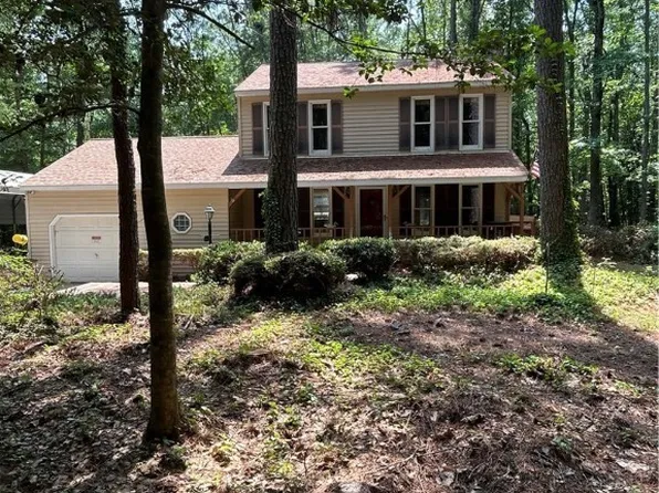 6338 Meadow Dr, Gloucester, VA 23061