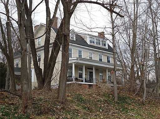 2nd image of 16 Broad St