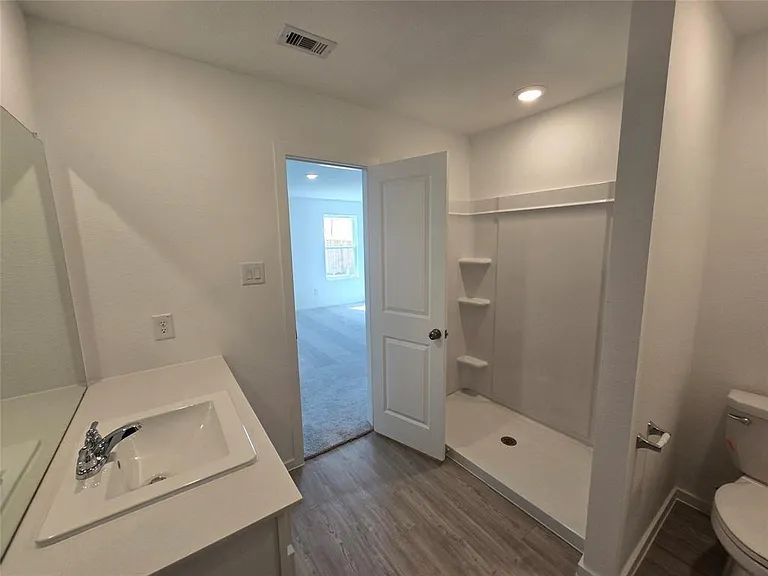 6411 Linden Leaf Dr — Photo 11