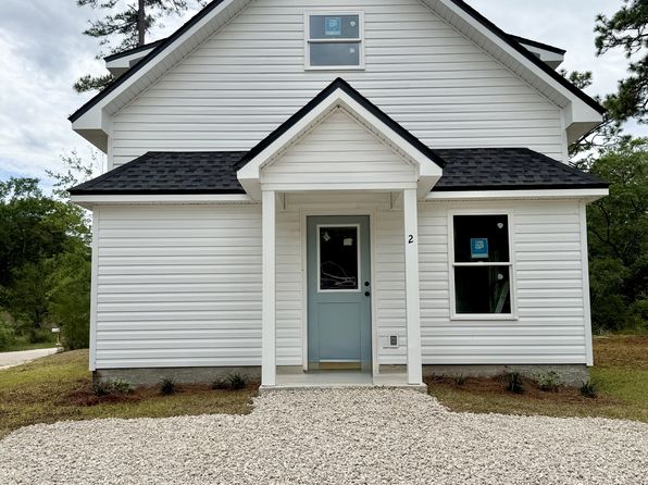 2 Lake Ellen Dr