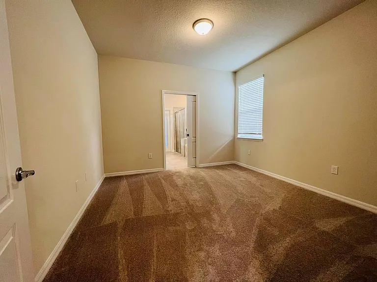7236 Oakmoss Loop — Photo 10
