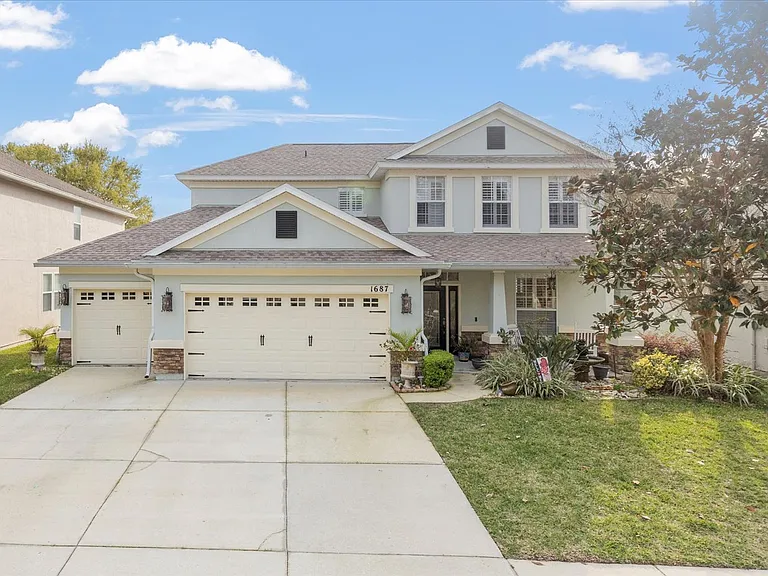 1687 Majestic View Ln — Photo 1
