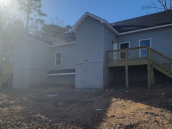 5th image of 2084 Ridgeview Dr NW