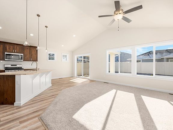 5th image of 2681 Landmark St