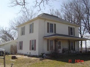 1526 Pawnee Rd, Pomona, KS 66076