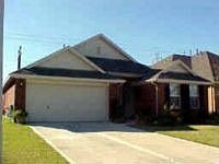 1st image of 2805 Crestwood Dr