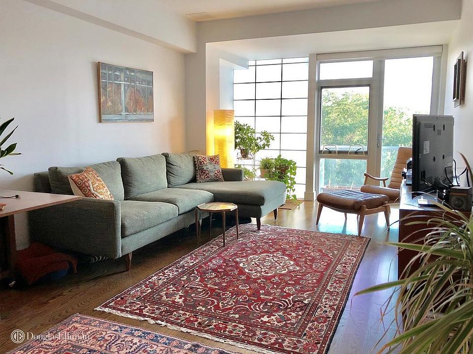 1st image of 2124 30th Ave APT 4E