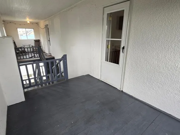 228 Summerlee Ave #3, Oak Hill, WV 25901