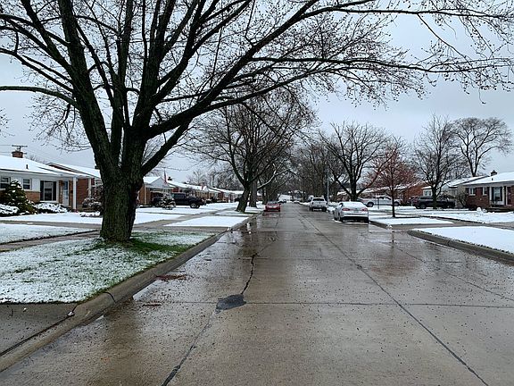 5th image of 32223 Anita Dr