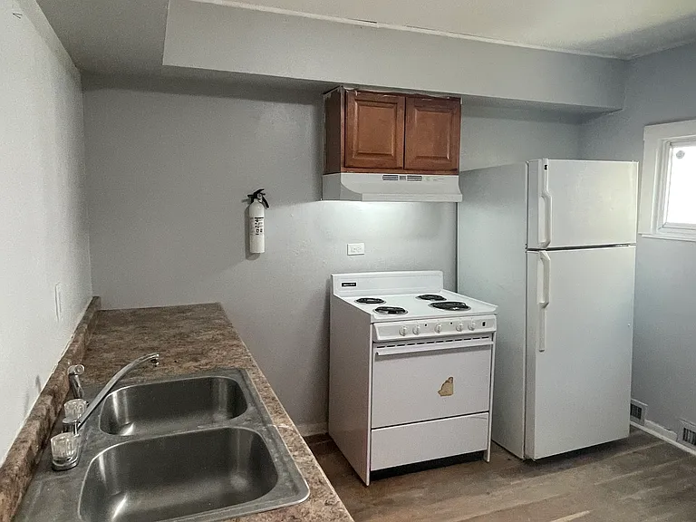 447 Hays Ave #1 — Photo 6