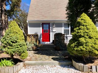 55 Dillingham Ave, Sandwich, MA 02563