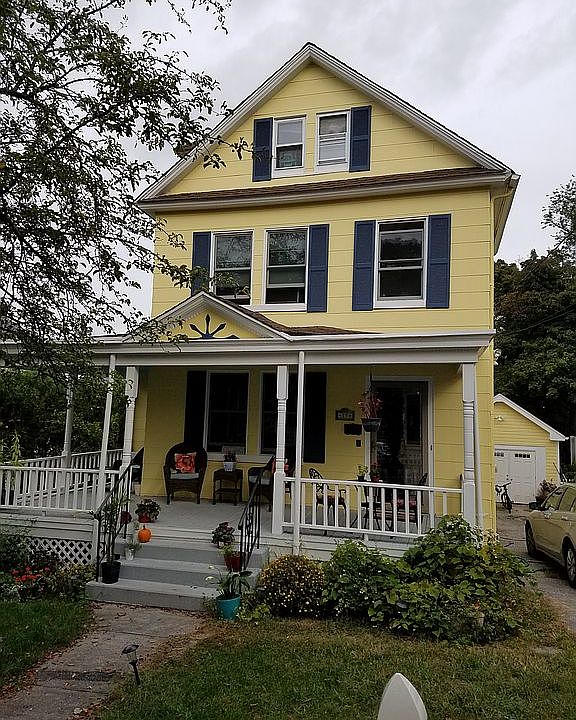 1st image of 15 Covert St