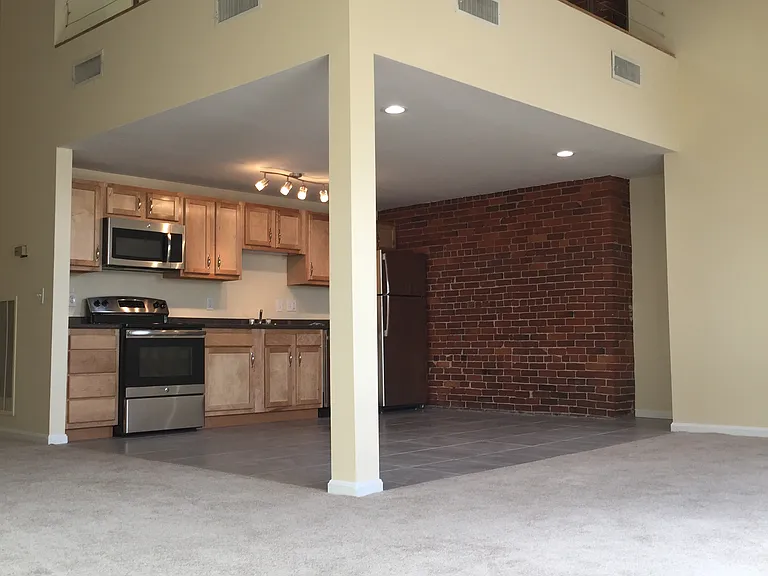 36 Abbott Street — Photo 6