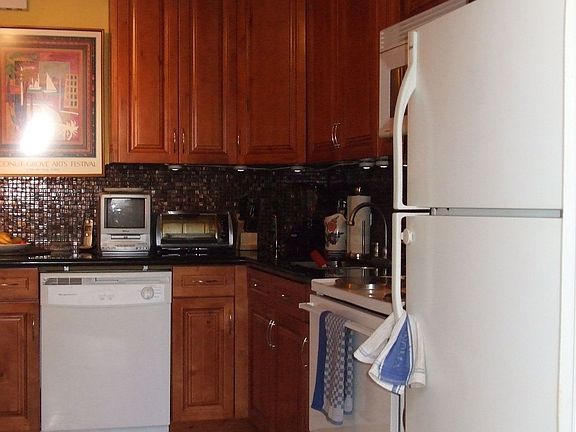 Travertine marble tile