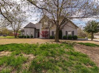 1001 Thiesse Ln, Springdale, AR 72762