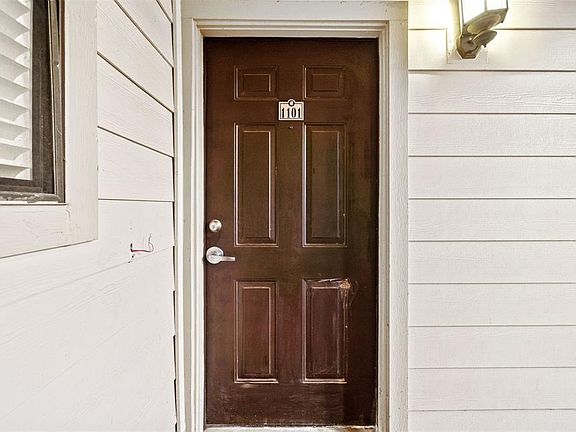 3rd image of 2277 S Kirkwood Rd APT 1101