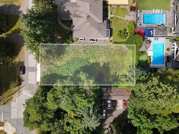 3862 156th St, Surrey, BC V3Z 0C5