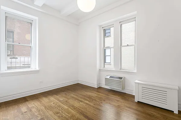 Rented by Corcoran | media 21