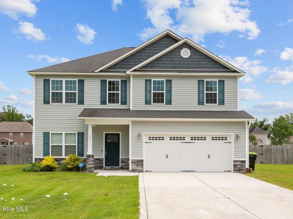 123 Lindenrain Blvd