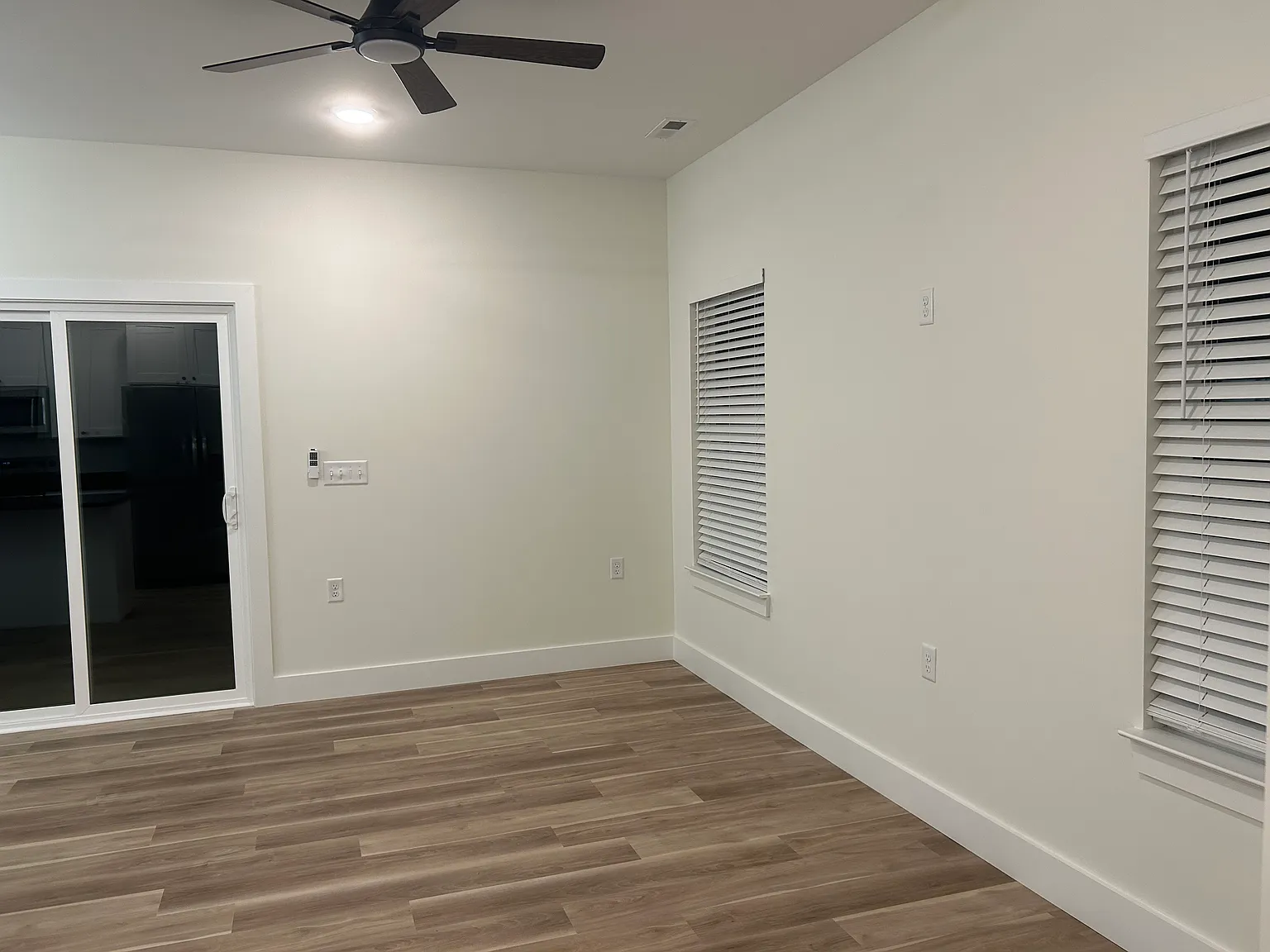 3 bed, 1350 sqft, $1,850 — Photo 4