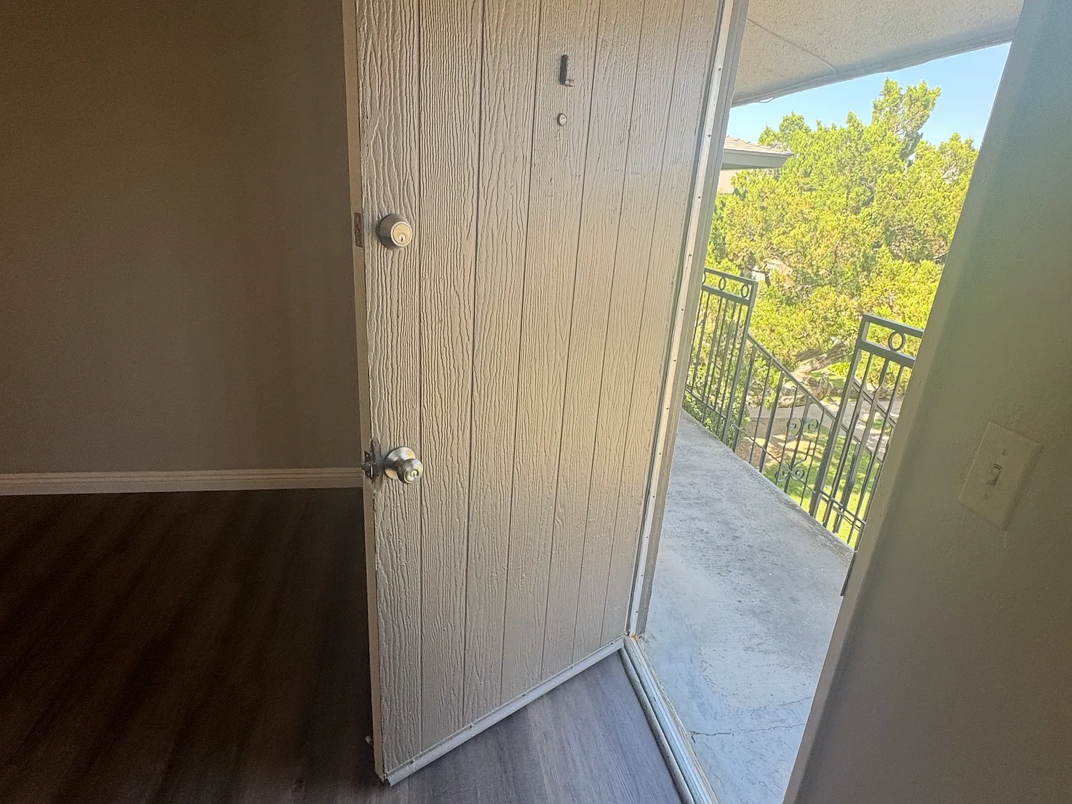 1 bed, 650 sqft, $925 — Photo 3