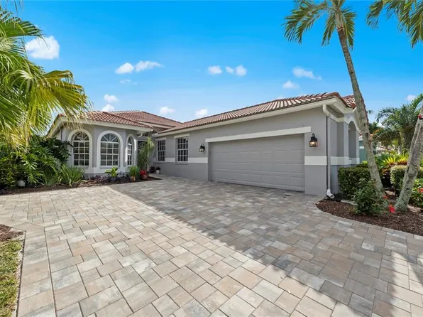 11316 Lakeland CIR, FORT MYERS, FL 33913