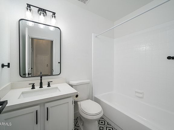 5th image of 3825 W FOLLEY Street