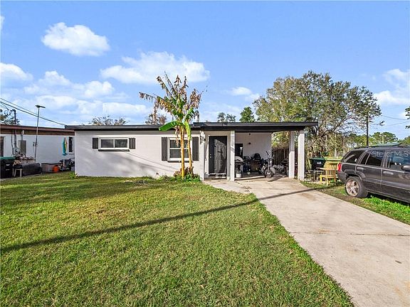 2nd image of 4803 Deauville Dr