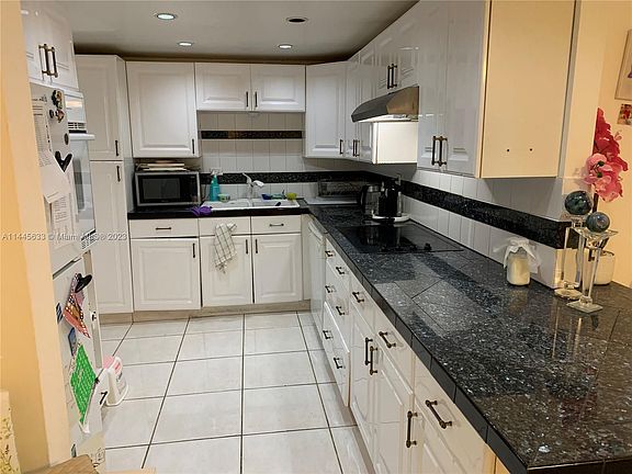2nd image of 6039 Collins Ave APT 614