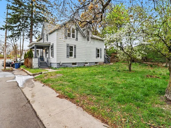 280 6th Ave, Manistee, MI 49660