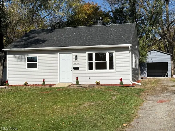 1530 Bennington Ave, Youngstown, OH 44505