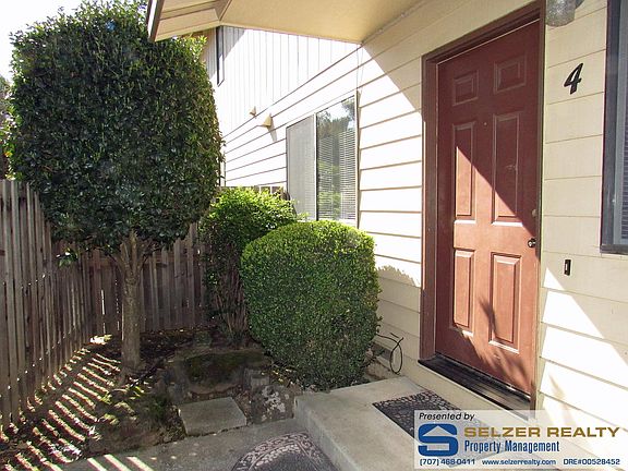 2nd image of 911 Marlene St APT 4