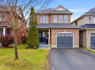 36 Rampart Cres, Whitby, ON