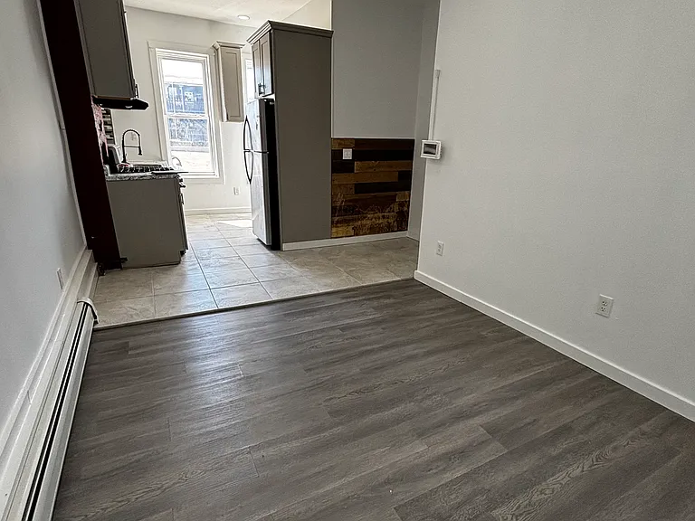 48 Market St #2 — Photo 4