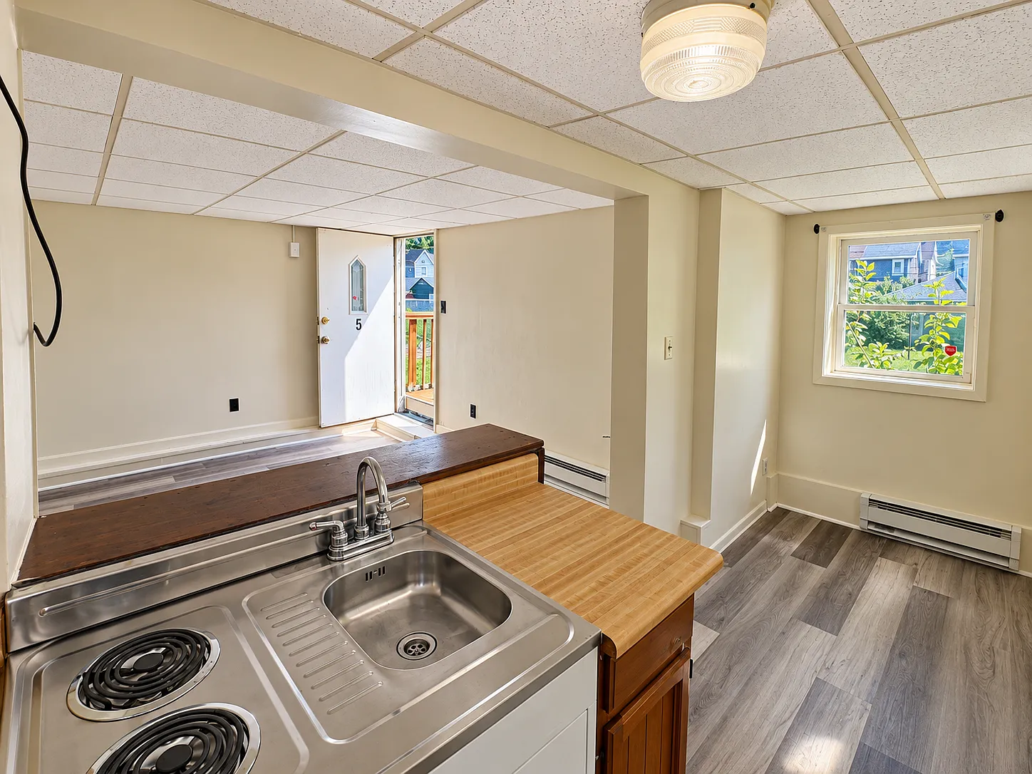 618 E Lincoln Highway — Photo 4