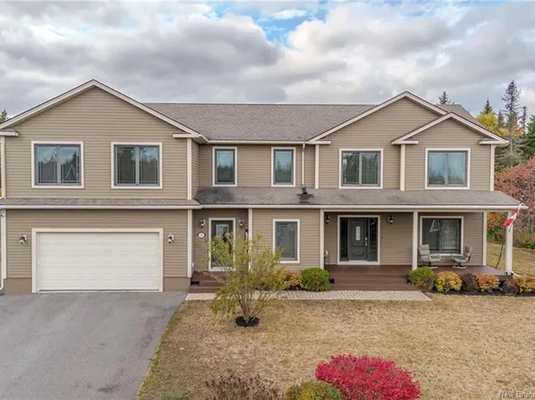 18 Maplecrest Dr, Grand Bay Westfield, NB E5K 0B9