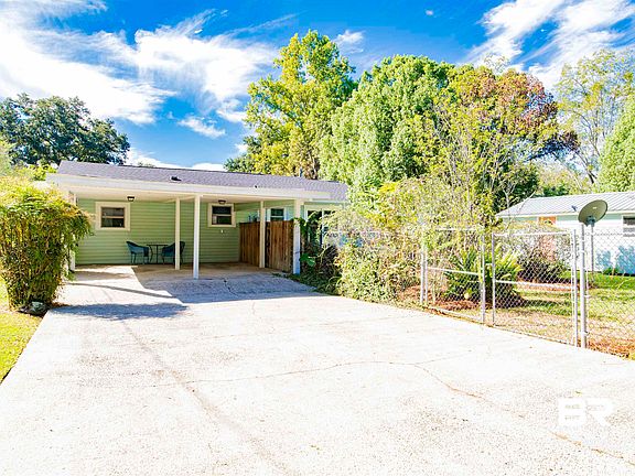2nd image of 603 E Myrtle Ave