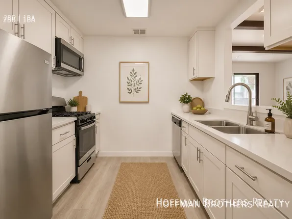 11941 Weddington St #303, Valley Village, CA 91607