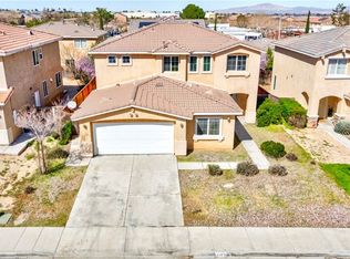 14166 Dry Creek St, Hesperia, CA 92345