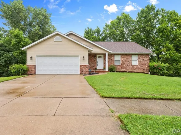 12 Summit Trail Ct, Collinsville, IL 62234