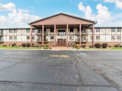 4849 Grace Rd Unit 216, North Olmsted, OH, 44070