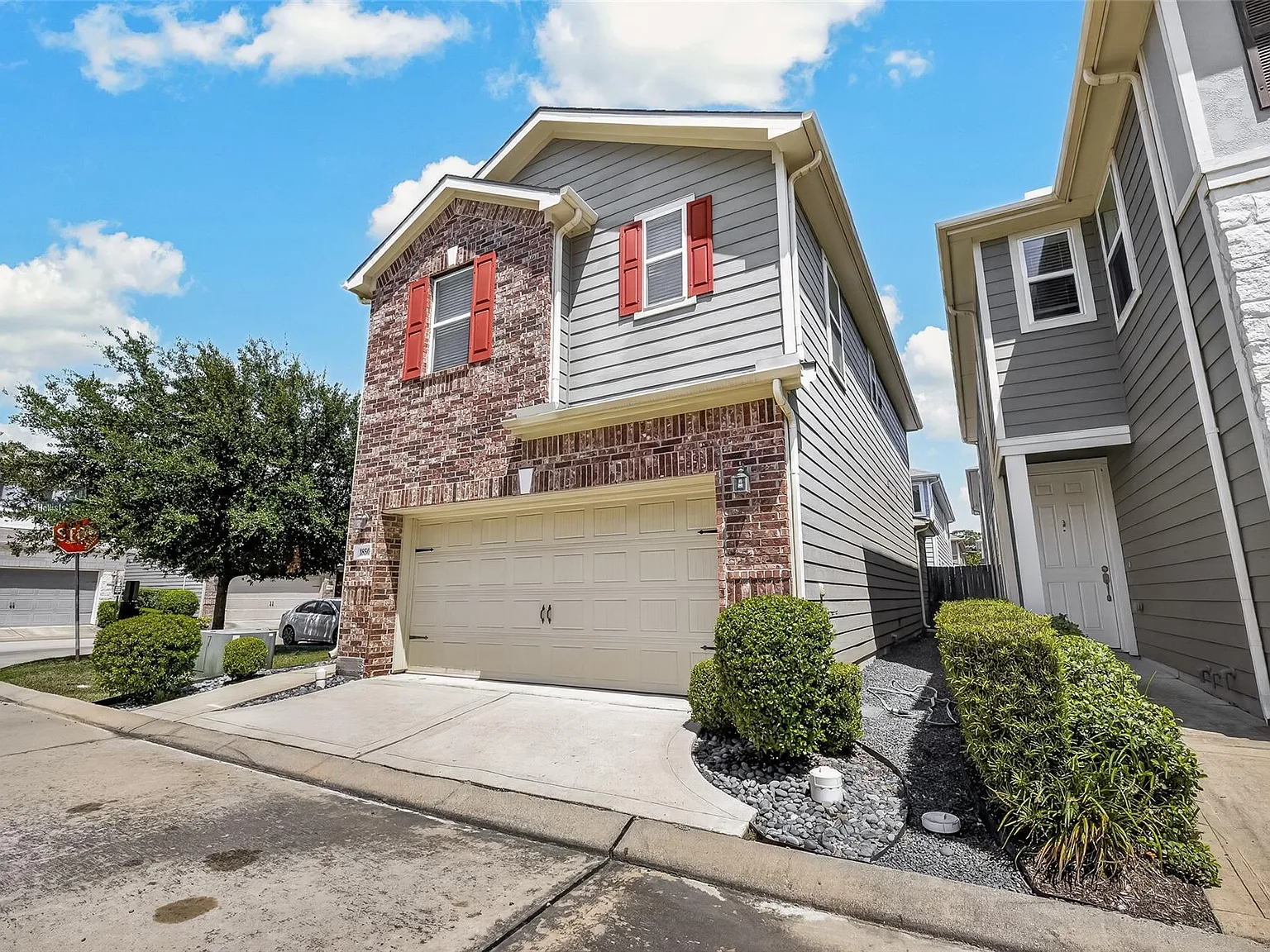 3 bed, 2.5 bath, 1743 sqft, $2,500 — Photo 4