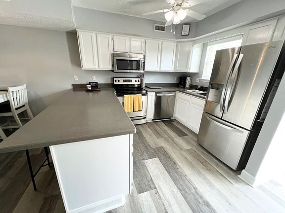 3rd image of 33697 Briar Ct S