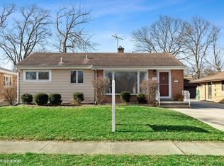 824 Goodwin Dr, Park Ridge, IL 60068