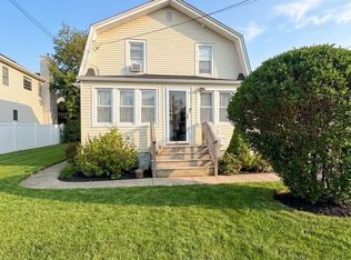 67 Richard Ave, Merrick, NY 11566